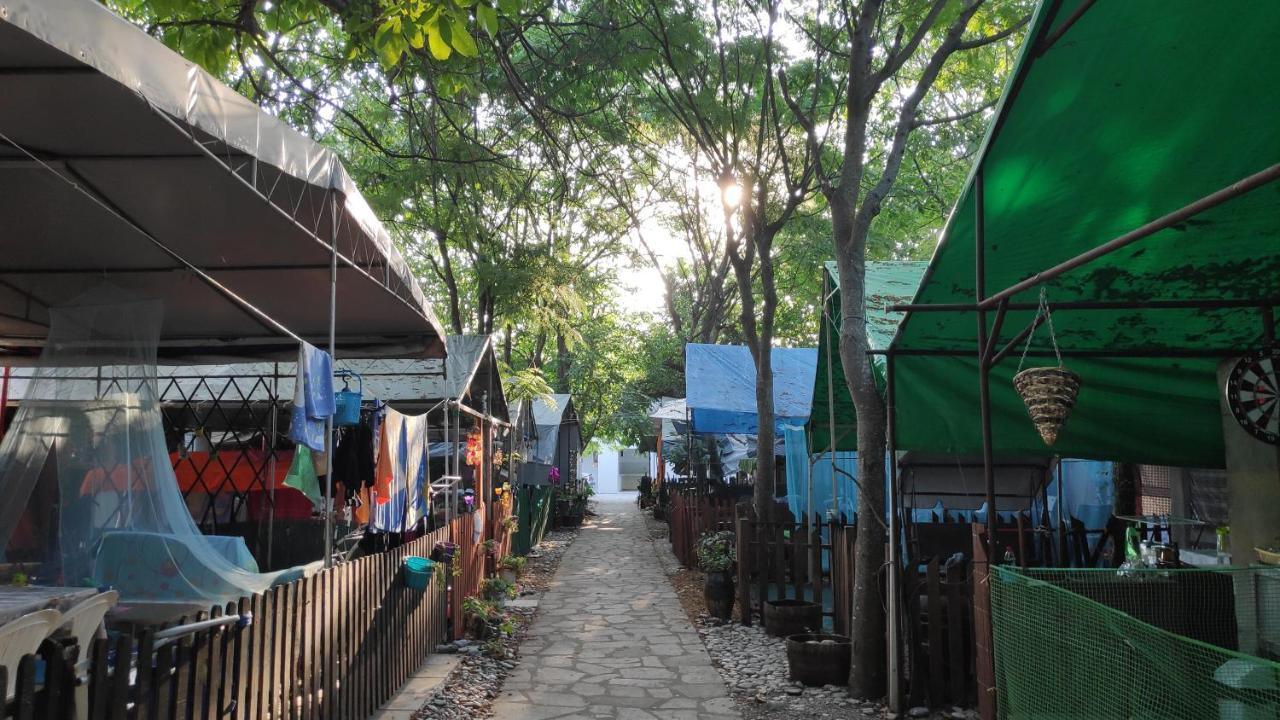 Camping Mitikas And Bungalows Pláka Litókhoro Eksteriør bilde