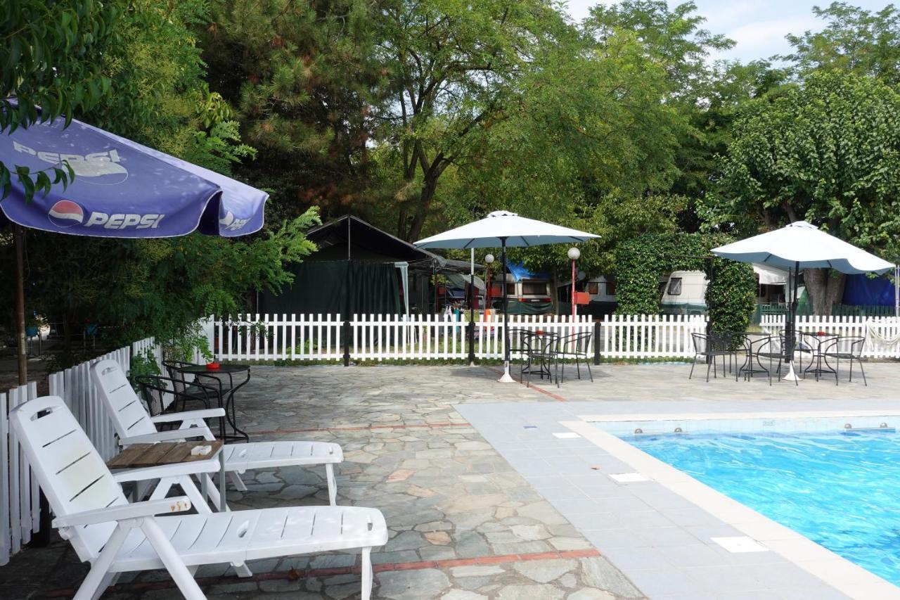 Camping Mitikas And Bungalows Pláka Litókhoro Eksteriør bilde