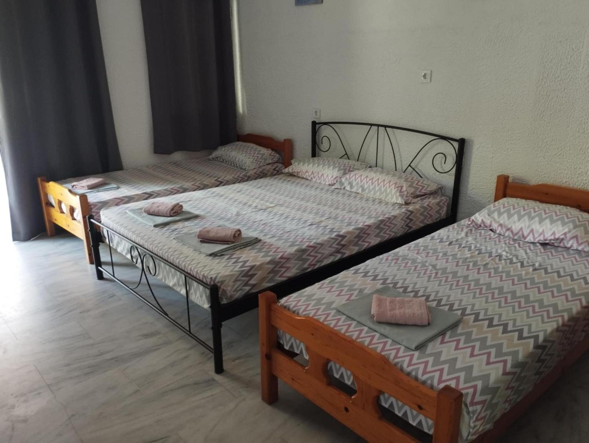 Camping Mitikas And Bungalows Pláka Litókhoro Rom bilde